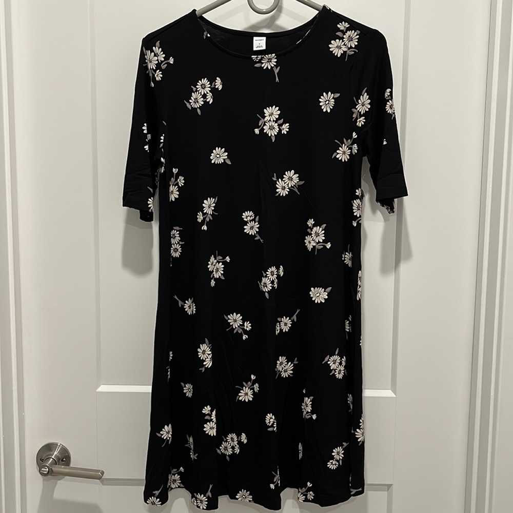 Old Navy Black Floral Dress Size S